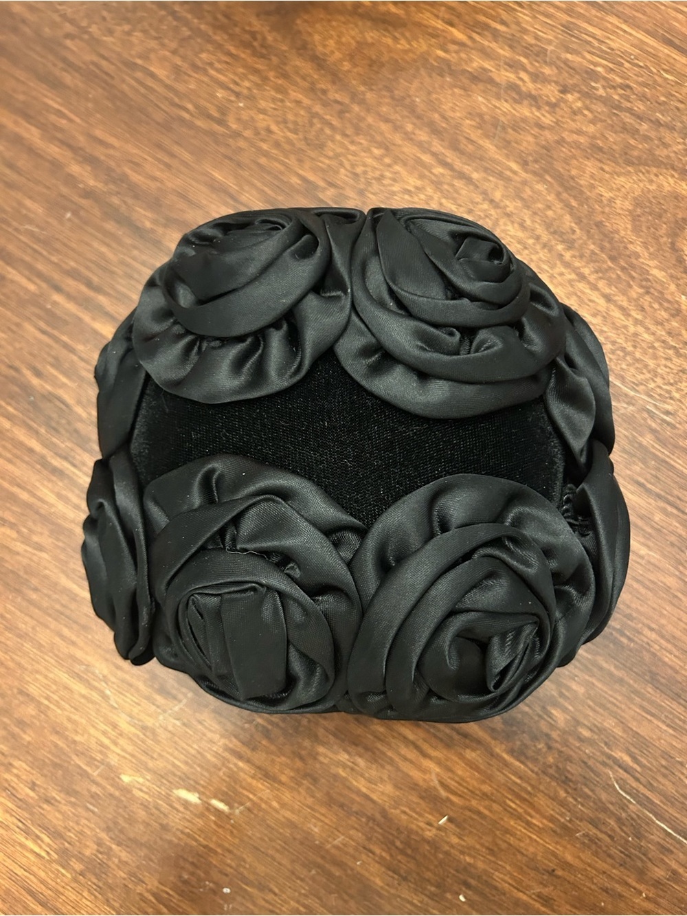 vintage 1950s black velvet pillbox hat